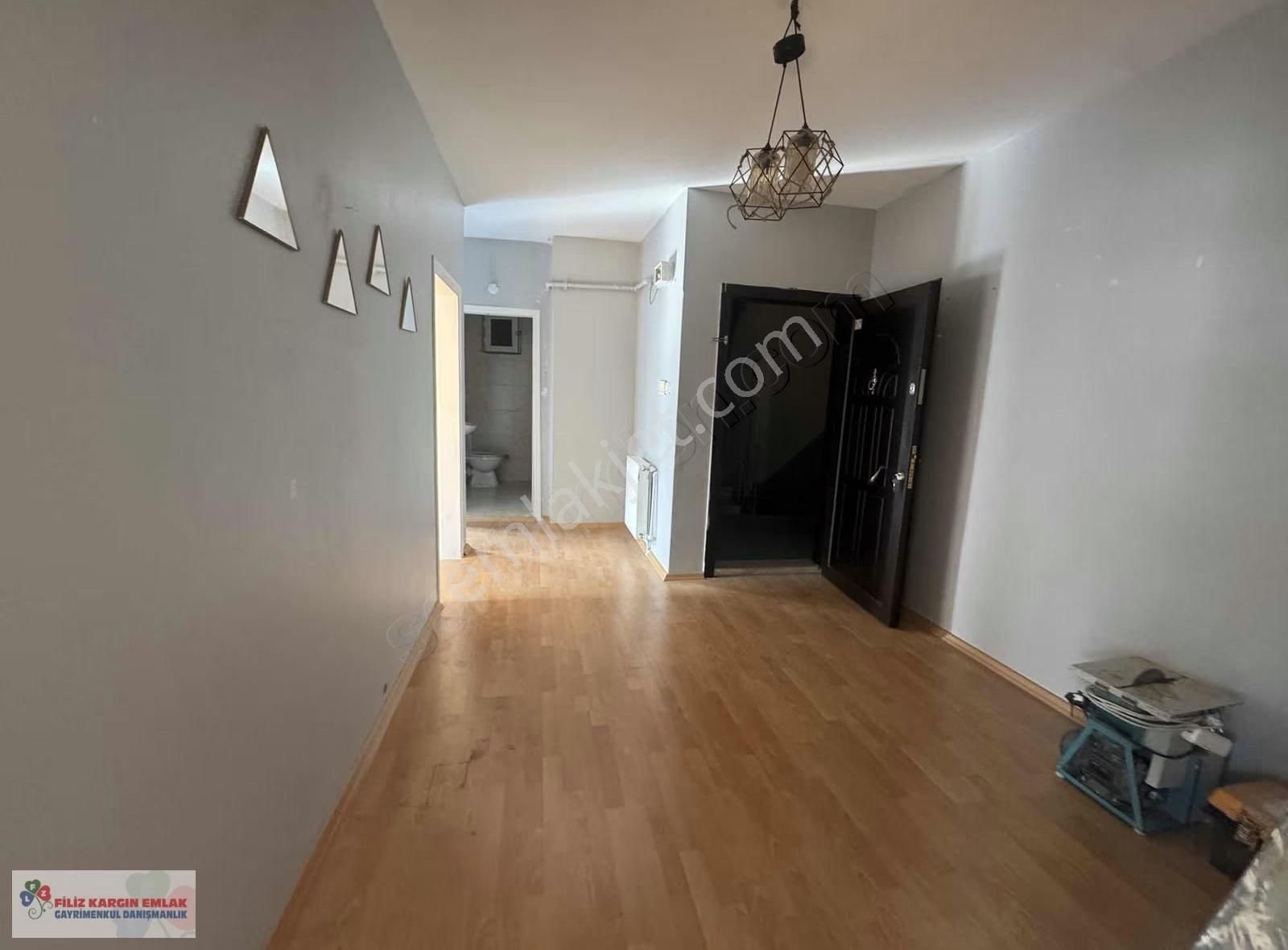 Filiz Emlaktan Bağcılar Tabyada 1+1 80m2 Kiralık Daire - Görsel 13