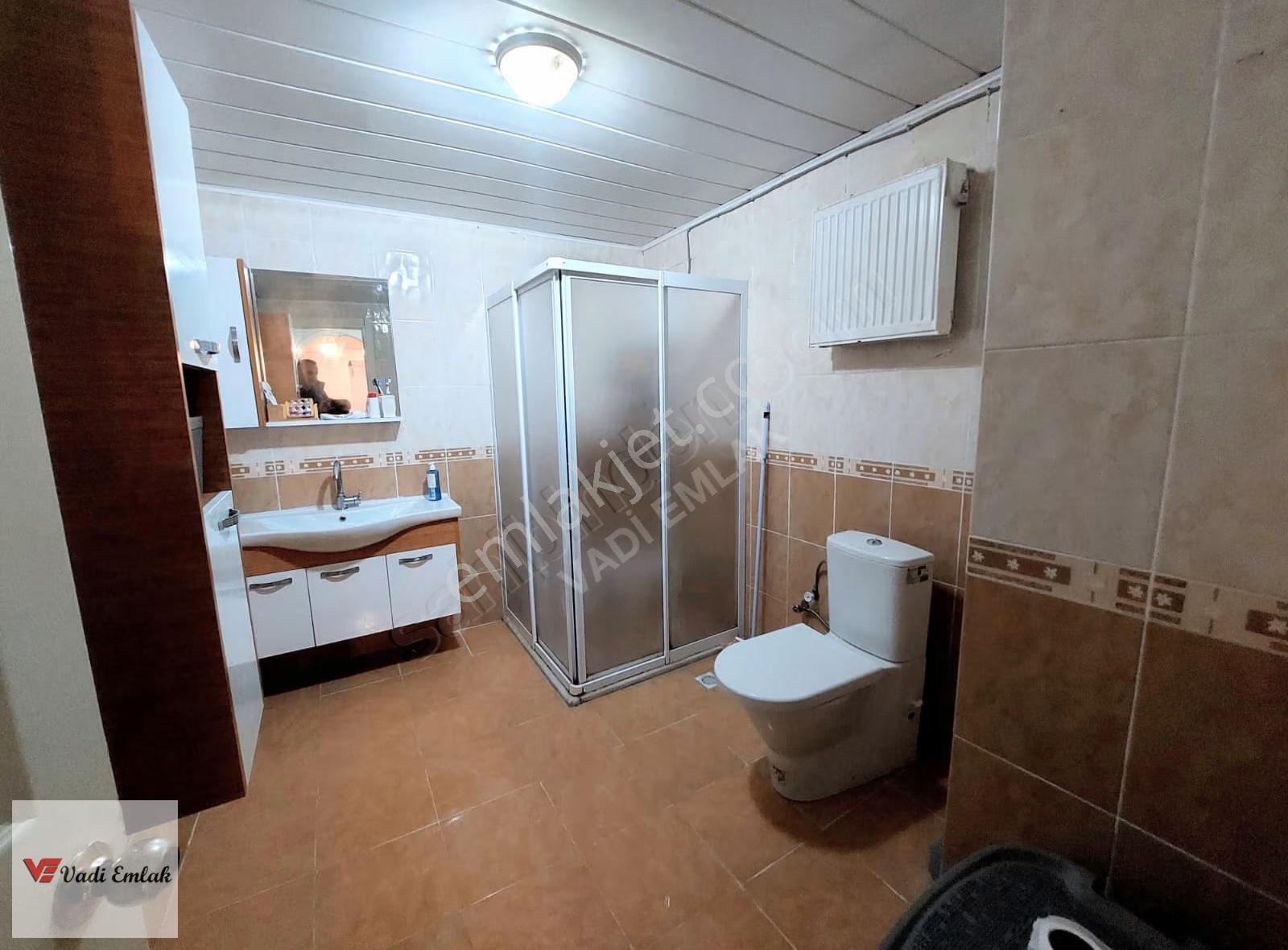 Merkezi Konumda Full Eşyalı Kiralık Geniş Daire| Vadi Emlak - Görsel 12