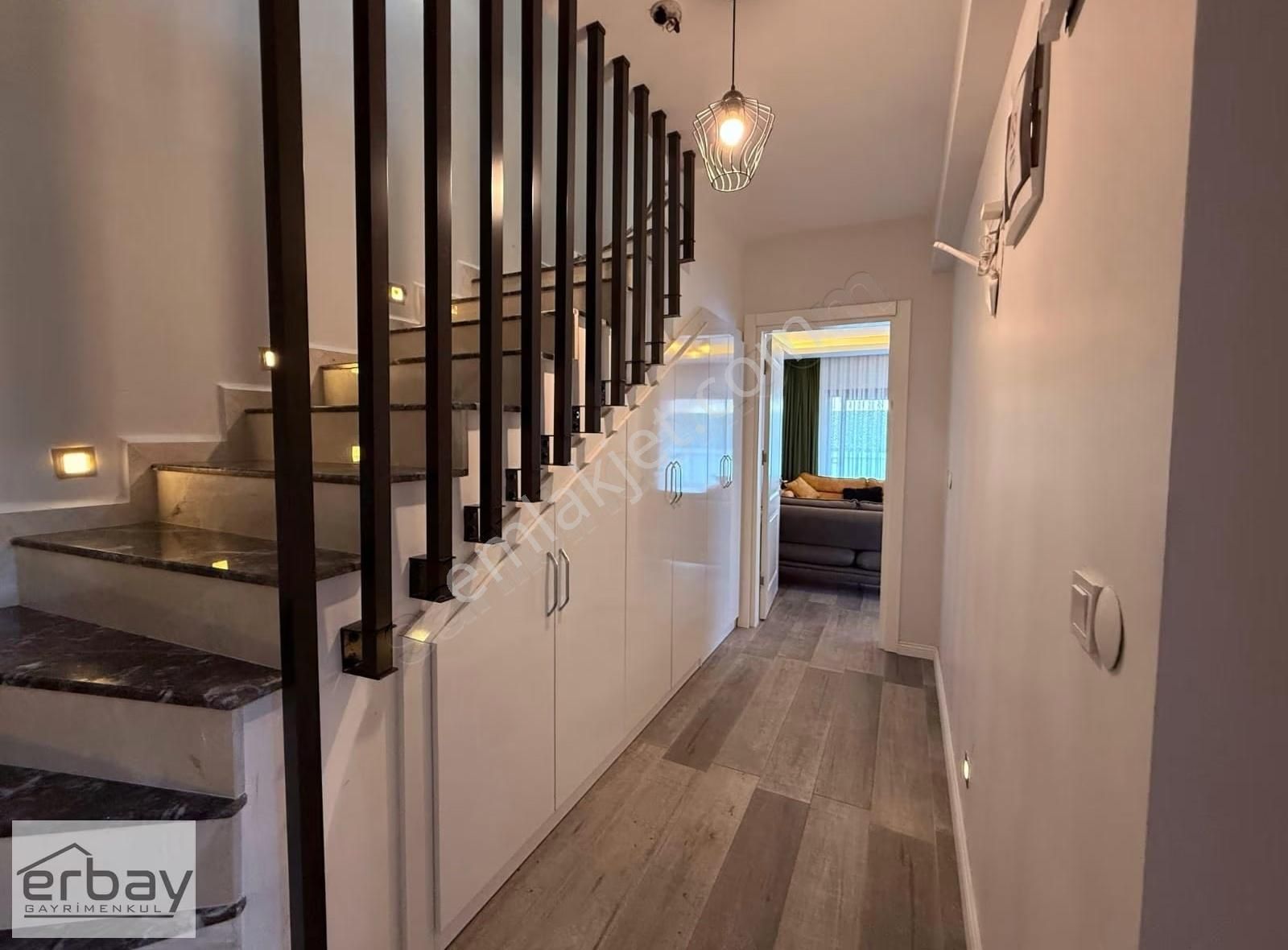 Karagedik'te 4+1 Yıllık Kiralık Villa - Görsel 17