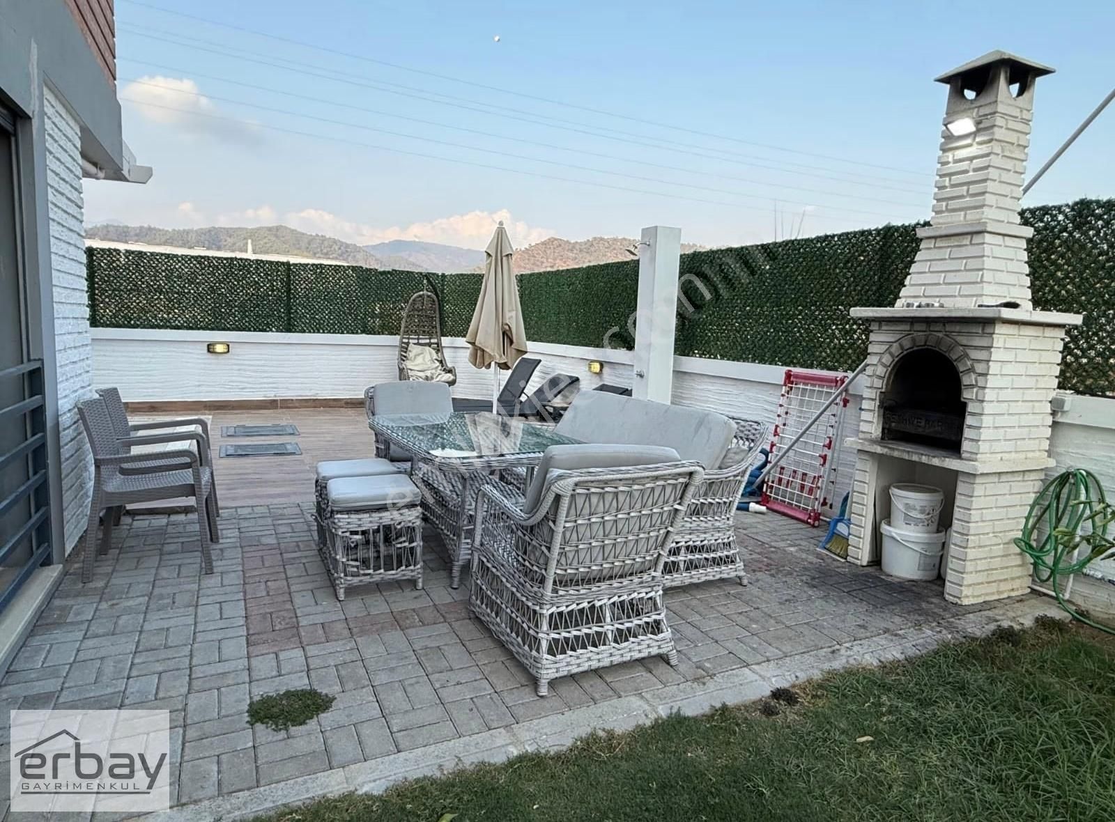 Karagedik'te 4+1 Yıllık Kiralık Villa