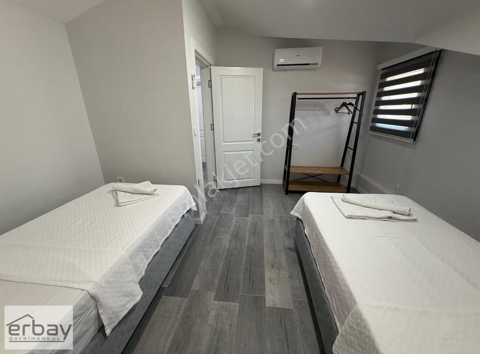 Karagedik'te 4+1 Yıllık Kiralık Villa - Görsel 23