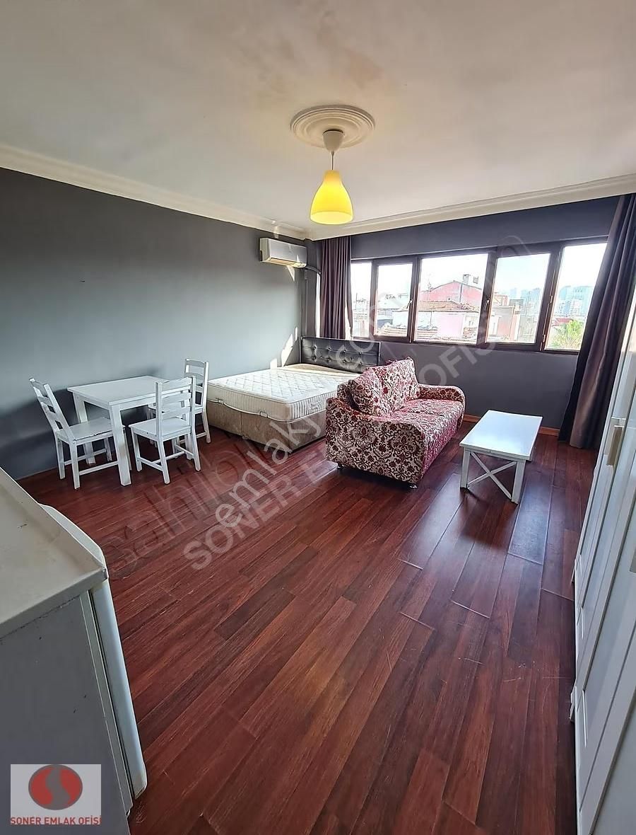 Kadıköy Altıyolda Fuul Eşyalı 1+0 Daire