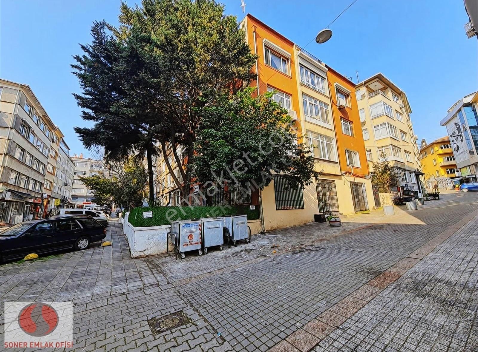 Kadıköy Altıyola Yakın İçi Yenilenmiş 1+1 Daire