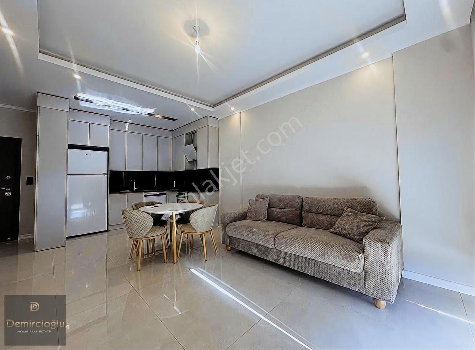 Alanya Yukarı Oba Yaşam Tasarım Okulu Yakınında Ultra Lüks 1+1 - Görsel 4