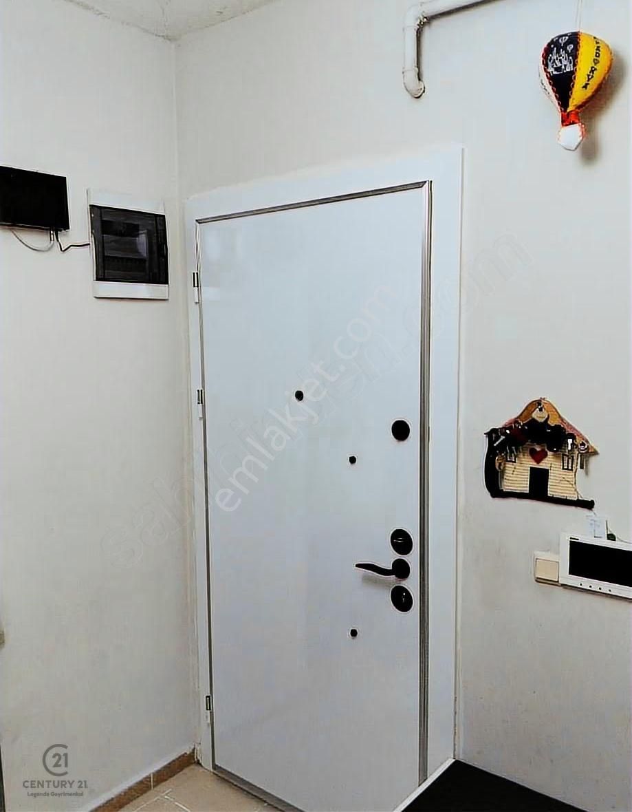 Ayyıldız Sitesinde 132 M² Kiracılı Yatırımlık 3+1 Daire - Görsel 3