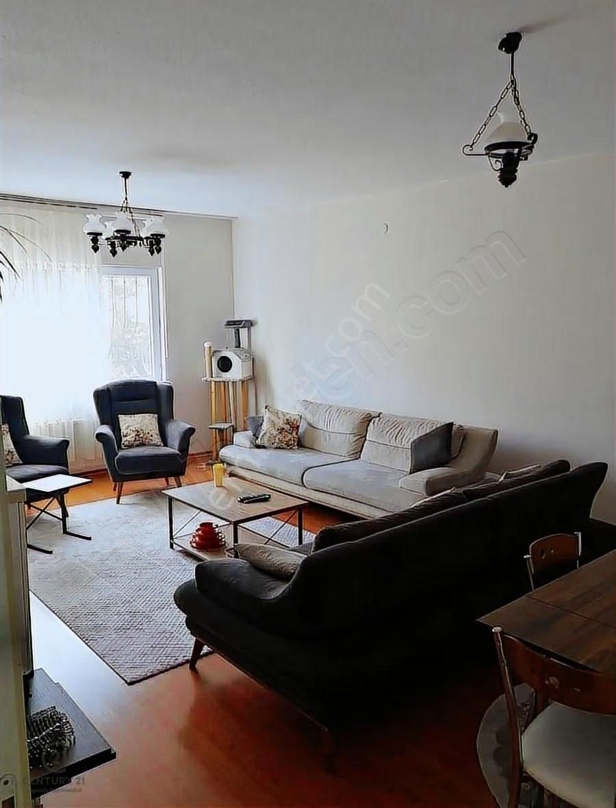Ayyıldız Sitesinde 132 M² Kiracılı Yatırımlık 3+1 Daire