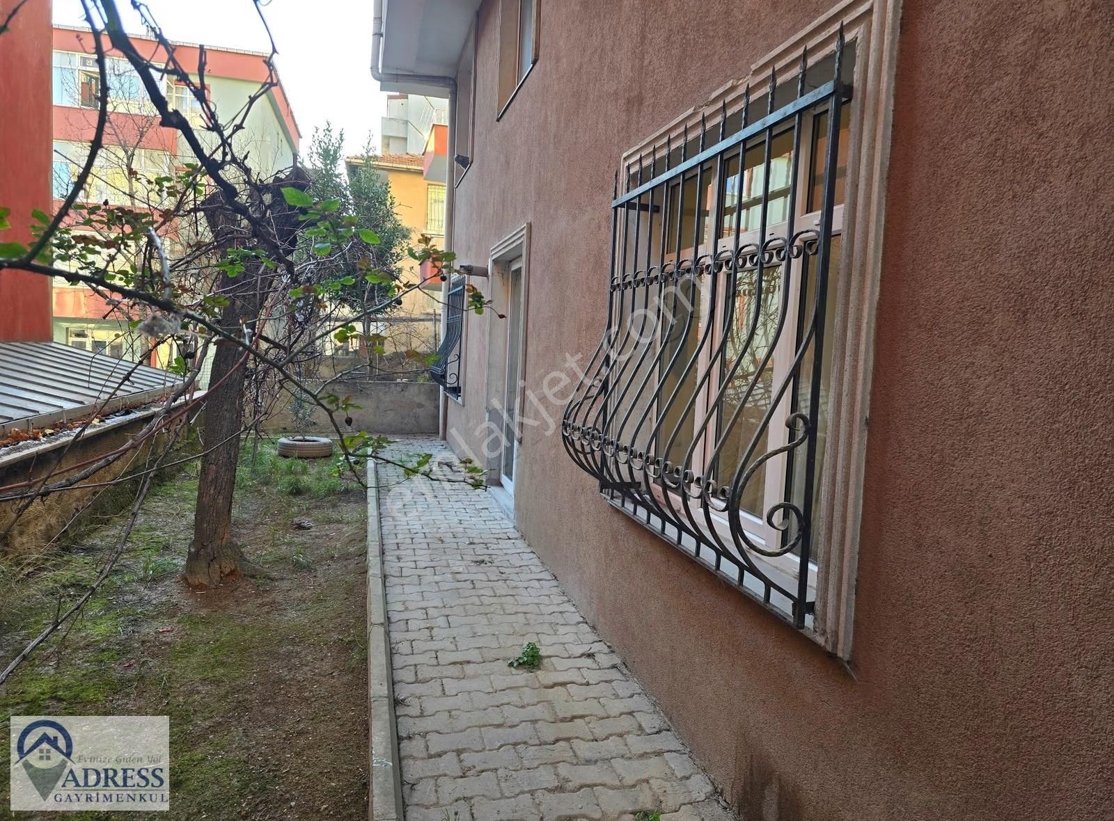 Tepe Üsütünde İçi Komple Yenilenmiş 2+1 Daire Çok Güzel Konumda - Görsel 27