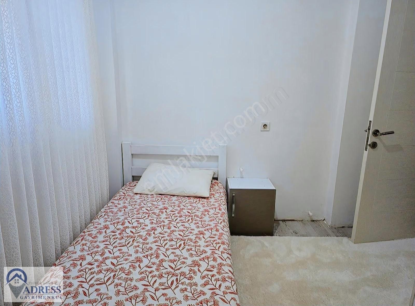 Tepe Üsütünde İçi Komple Yenilenmiş 2+1 Daire Çok Güzel Konumda - Görsel 28