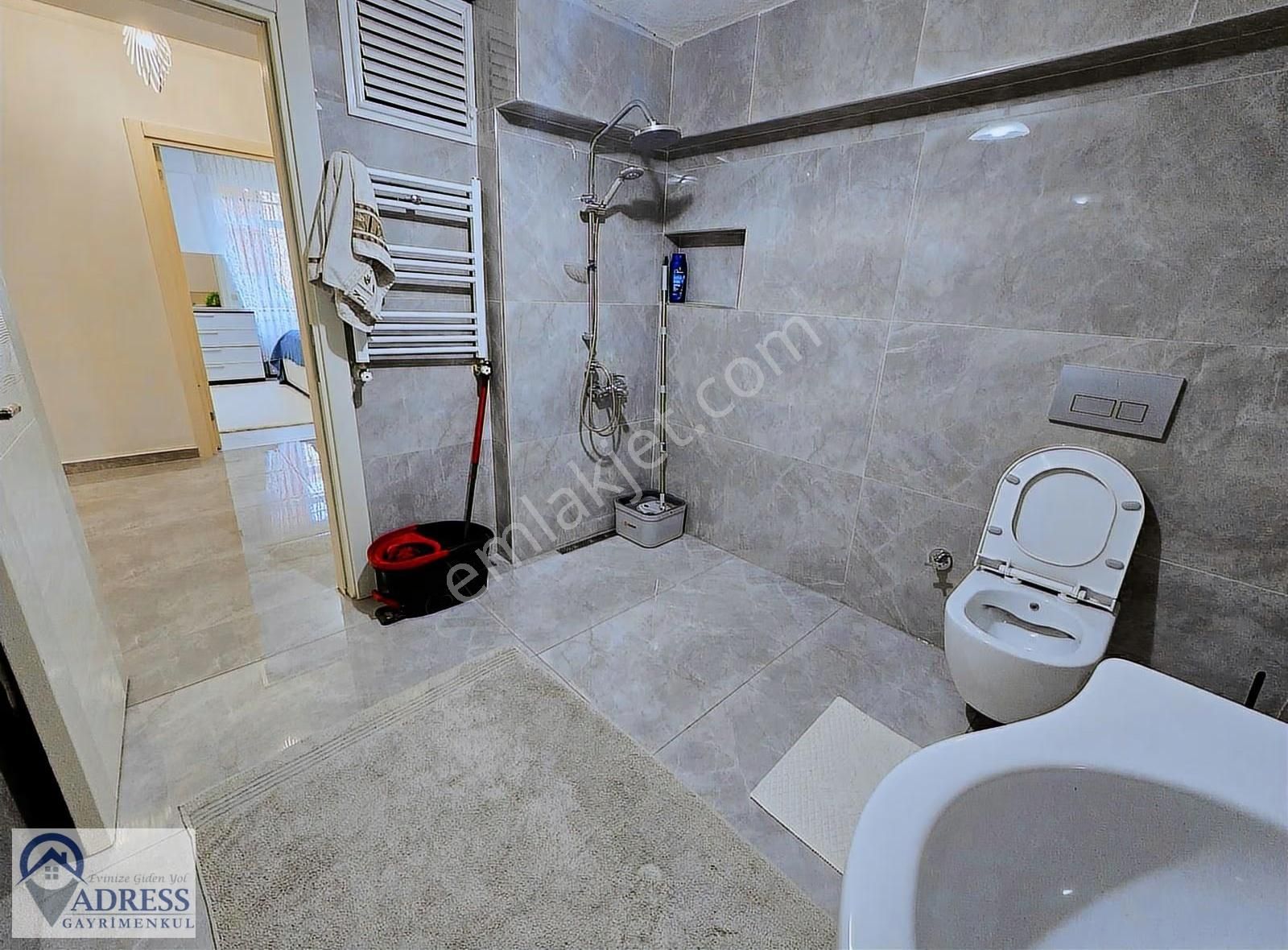 Tepe Üsütünde İçi Komple Yenilenmiş 2+1 Daire Çok Güzel Konumda - Görsel 29