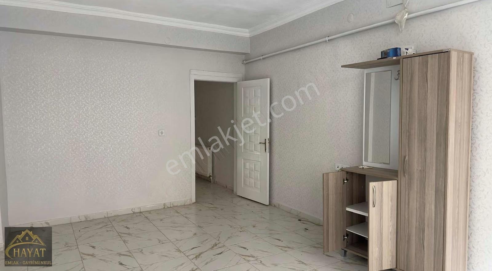 Vakıfsız Satılık Dükkan Ofis Wc Ve Mutfaklı - Görsel 23