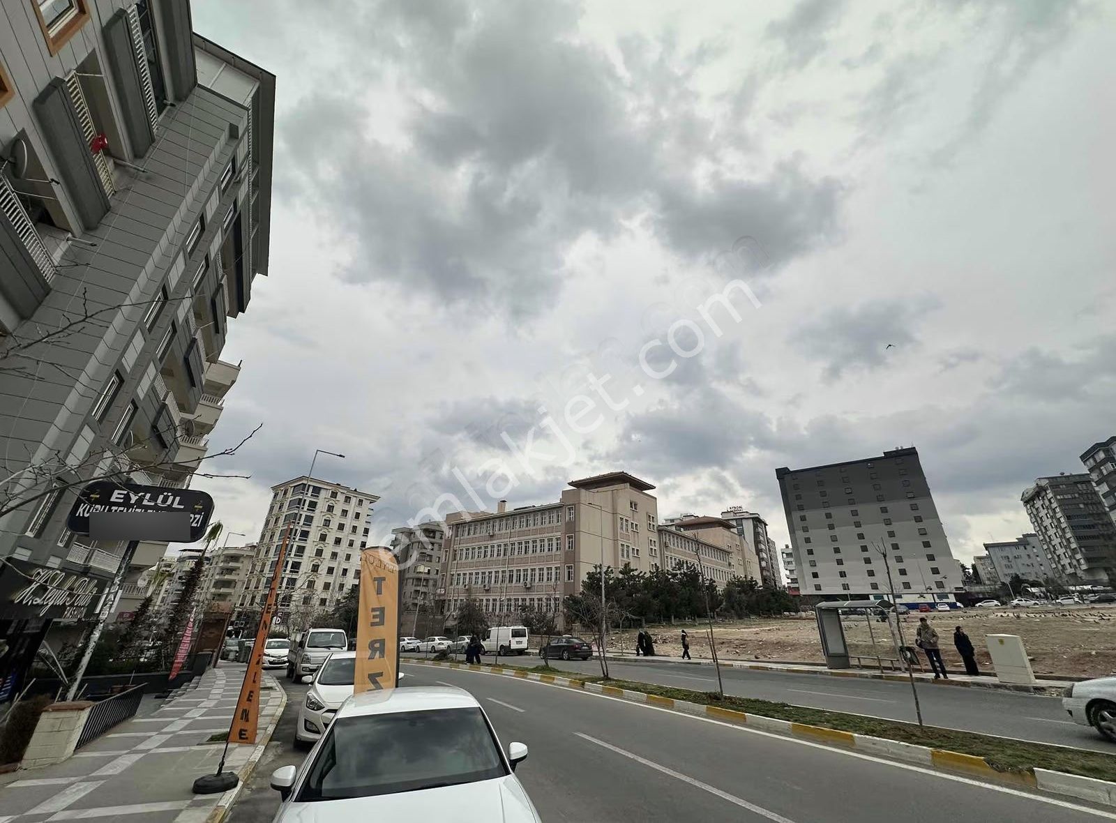 Çevik Kuvvet Aşağısında Satılık Süper Müstakil Ofis - Görsel 15
