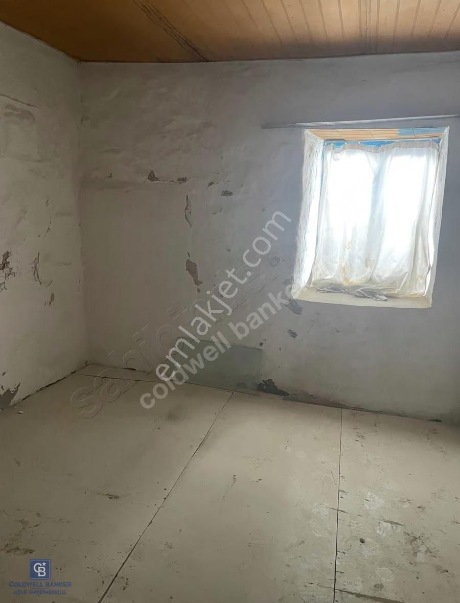 Urla Yeni Mahallede Sanat Sokağına Çok Yakın Satılık Avlulu Ev - Görsel 3