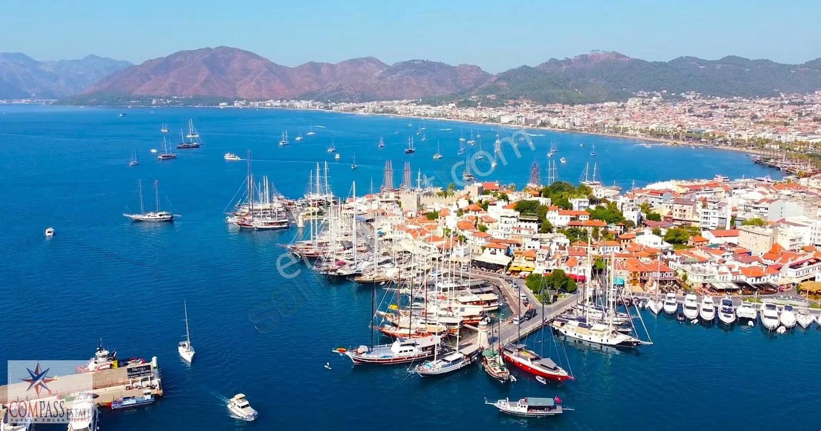 Marmaris Merkezde Satılık Tamamen Yenilenmiş, Havuzlu Villa - Görsel 8