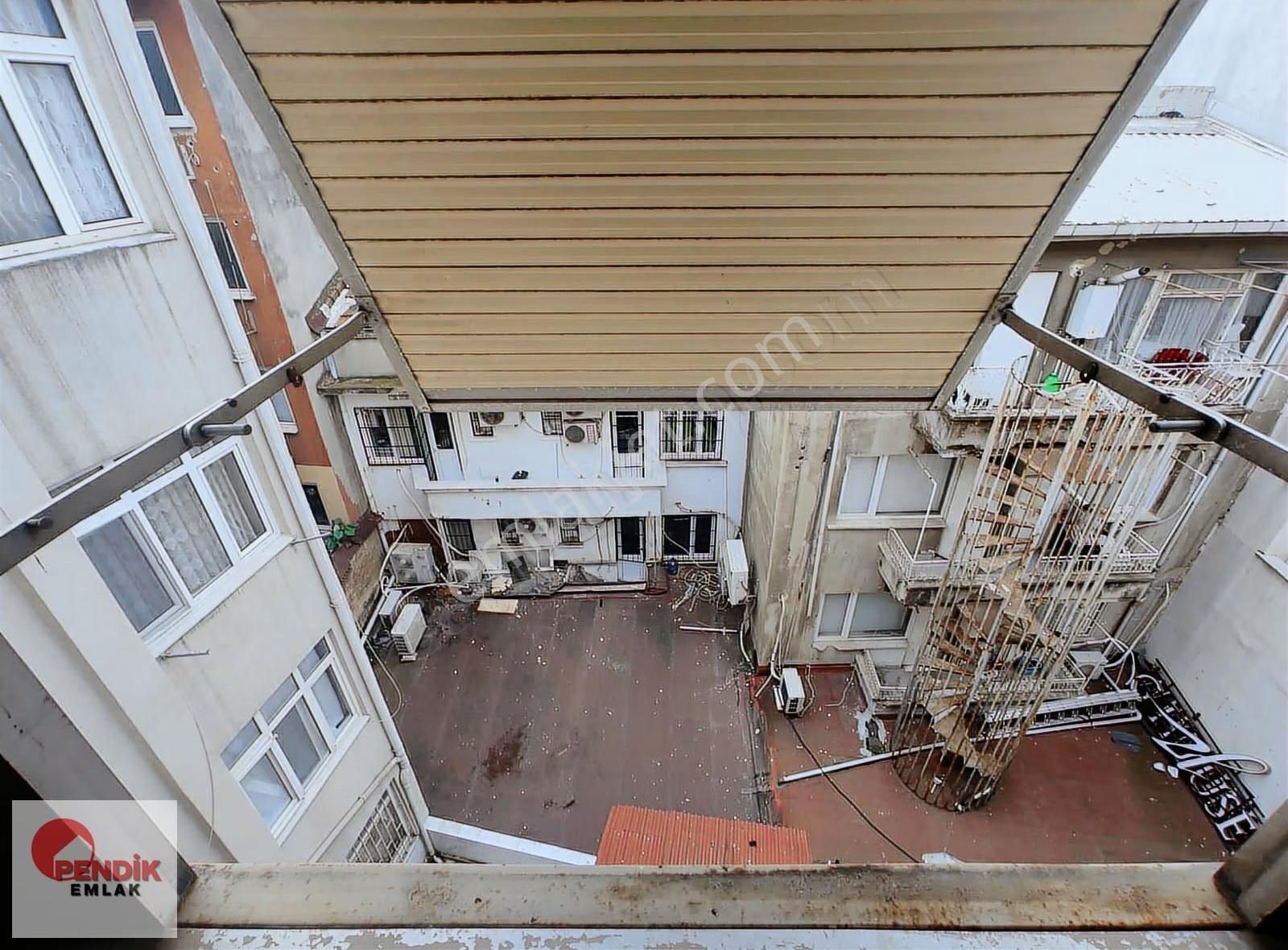 Pendik Batı Mahallesinde Kiralık 2+1 Daire - Görsel 11