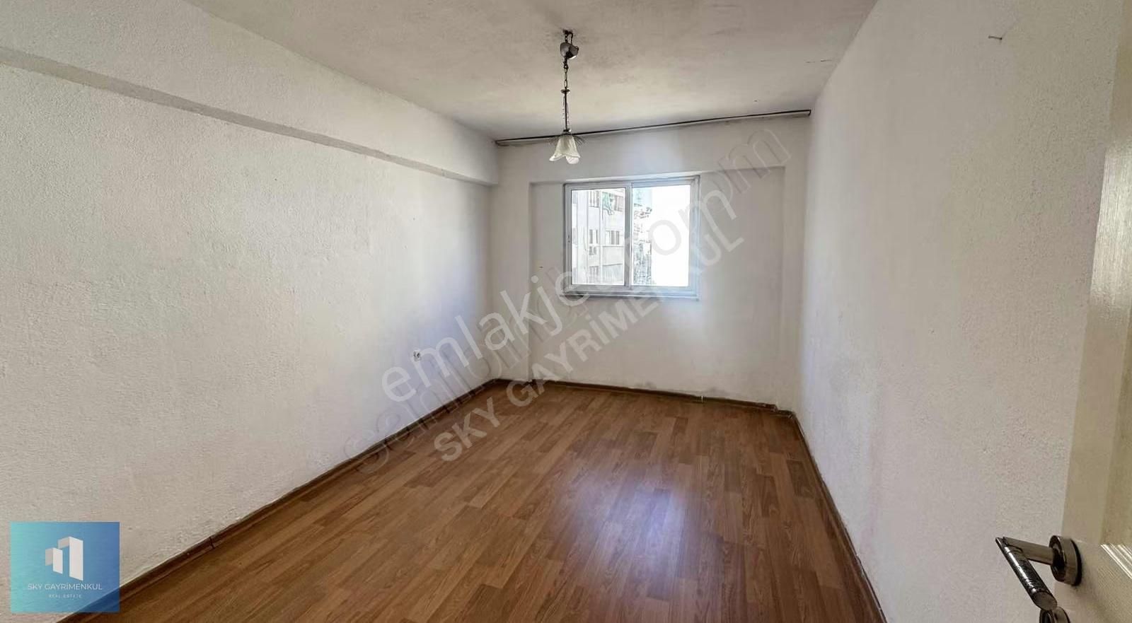 Marmaris Merkezde Denize Yakın Kiralık 2+1 Daire - Görsel 5