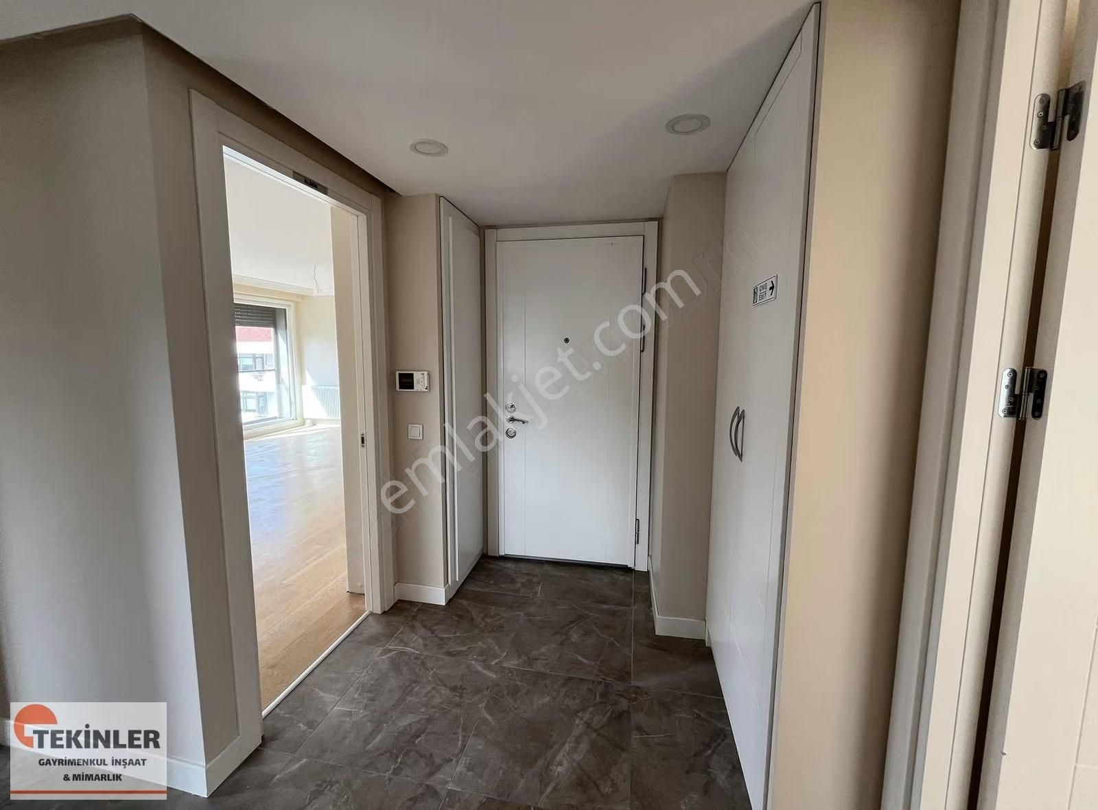 Suadiye Bağdat Caddesi'ne 2. Parsel Ofis Ve Ev İçin Uygun 2+1 - Görsel 24