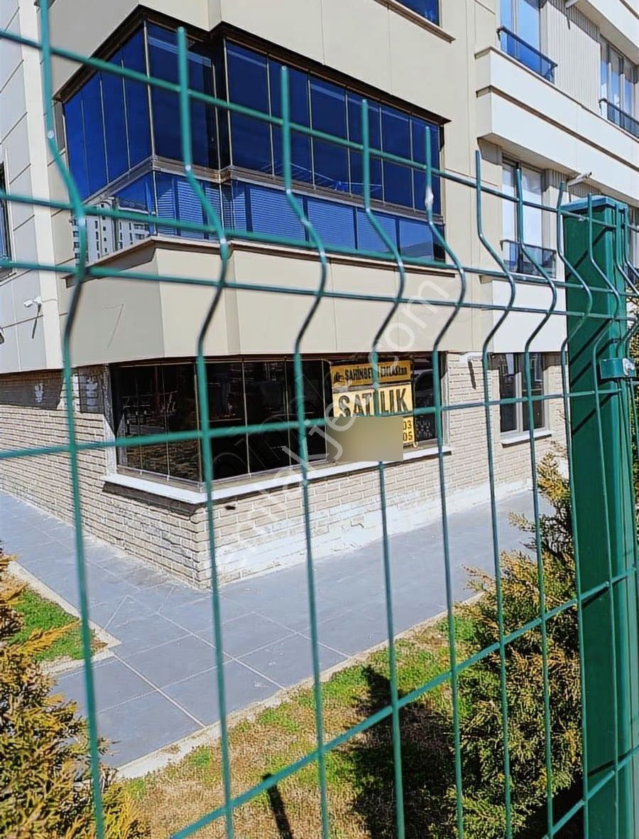 Doğukent Okullar Bölgesinde 1+1 Yüksek Giriş Cam Balkon Satılık