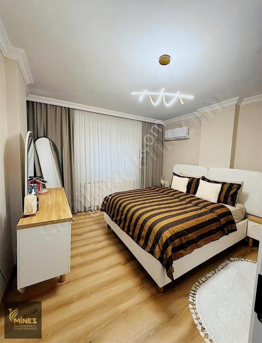 Kemalpaşa Merkezde Cadde Üzeri Masrafsız 90 M² 2+1 Satılık Daire - Görsel 2