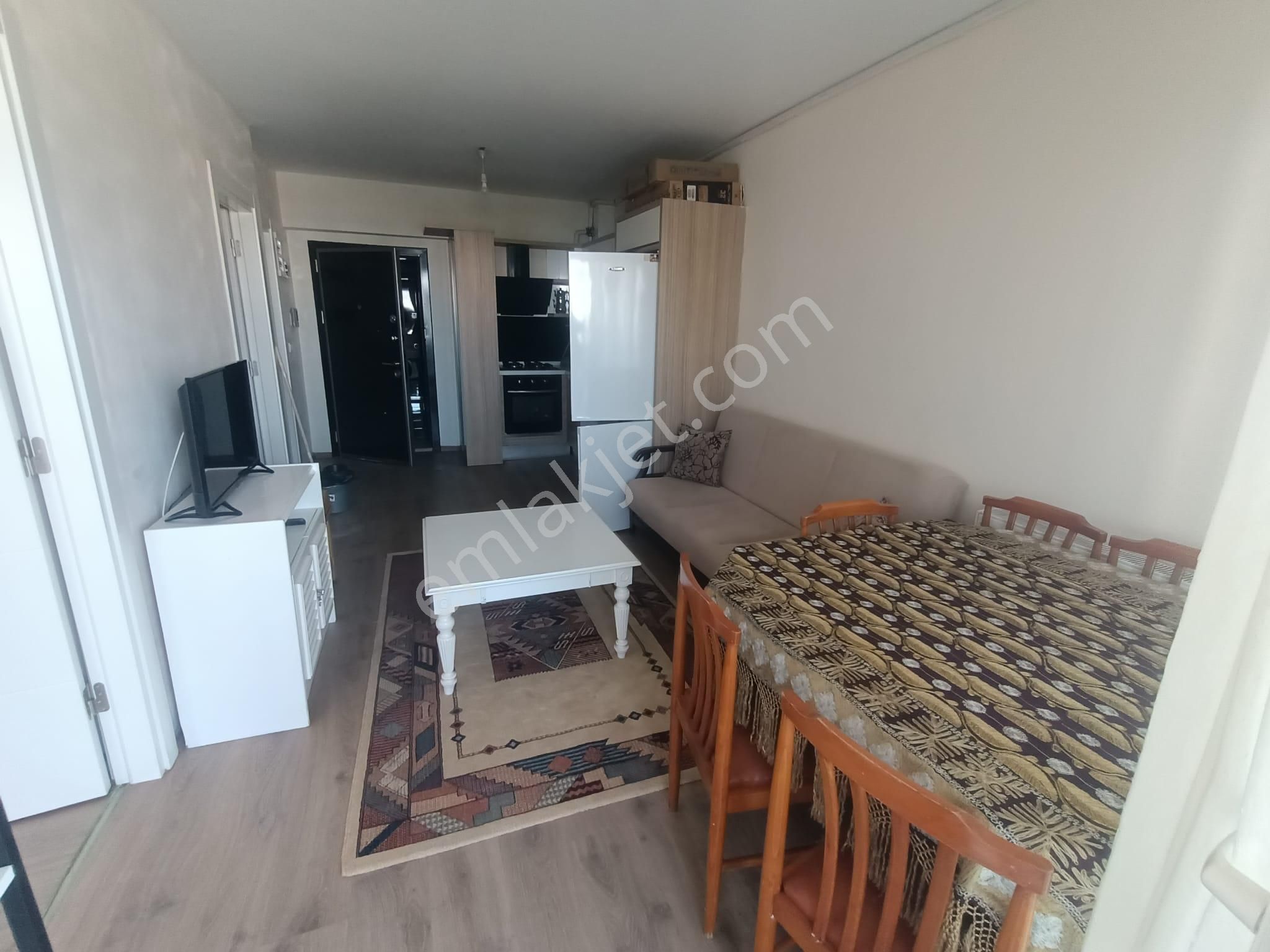 Merkezi Konumda Full Eşyalı Bakımlı 2+1 Daire - Görsel 3