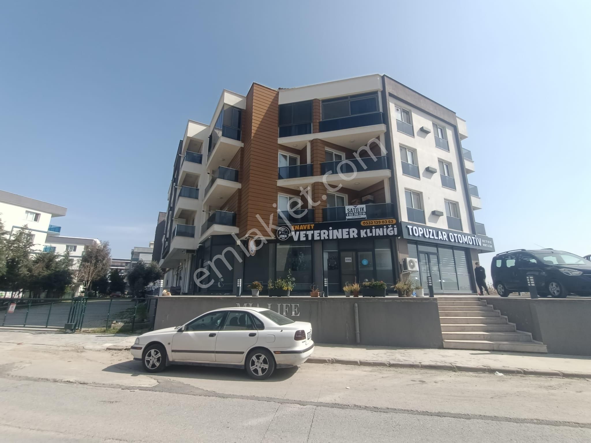 Merkezi Konumda Full Eşyalı Bakımlı 2+1 Daire - Görsel 4