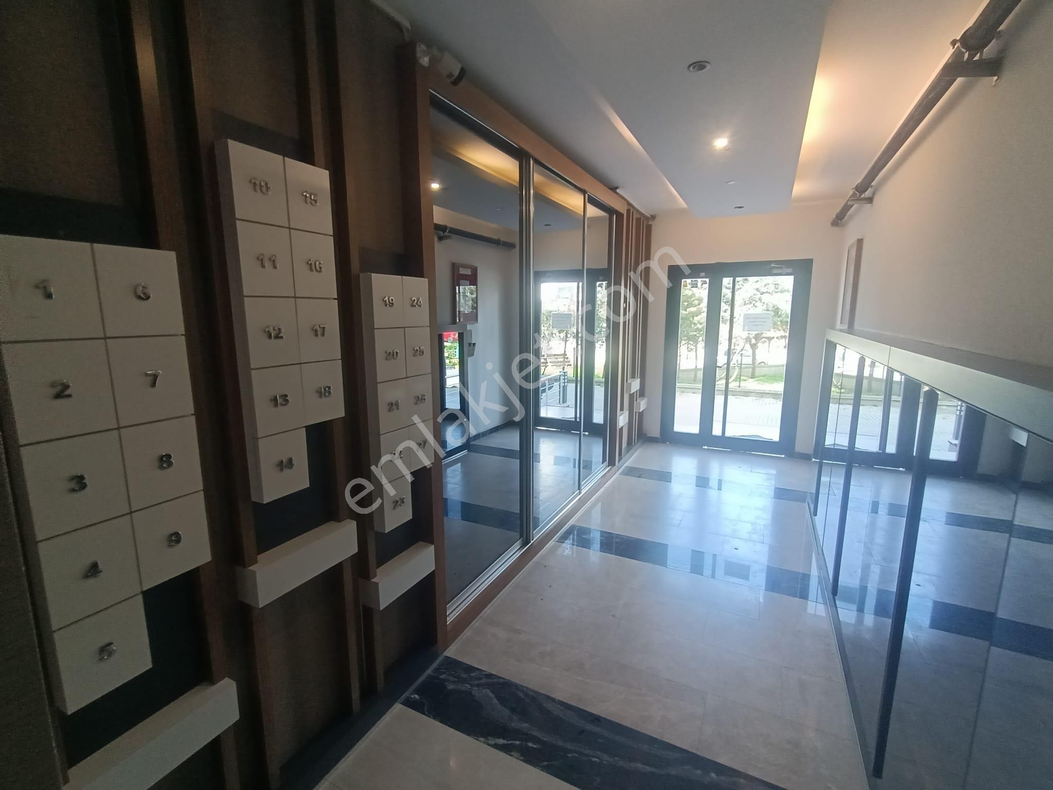 Merkezi Konumda Full Eşyalı Bakımlı 2+1 Daire