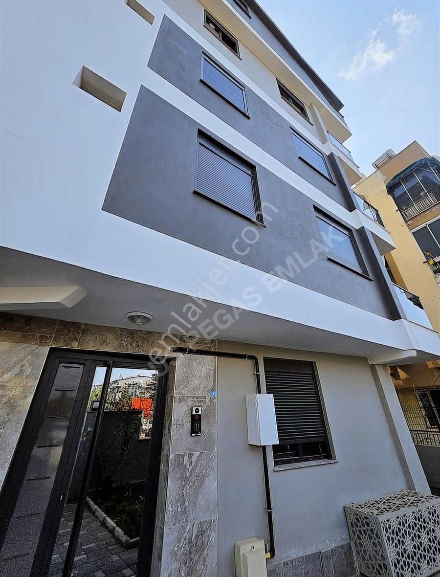 Muratpaşa Etilerde Lüks 1+1 Kiralık Daire - Görsel 8