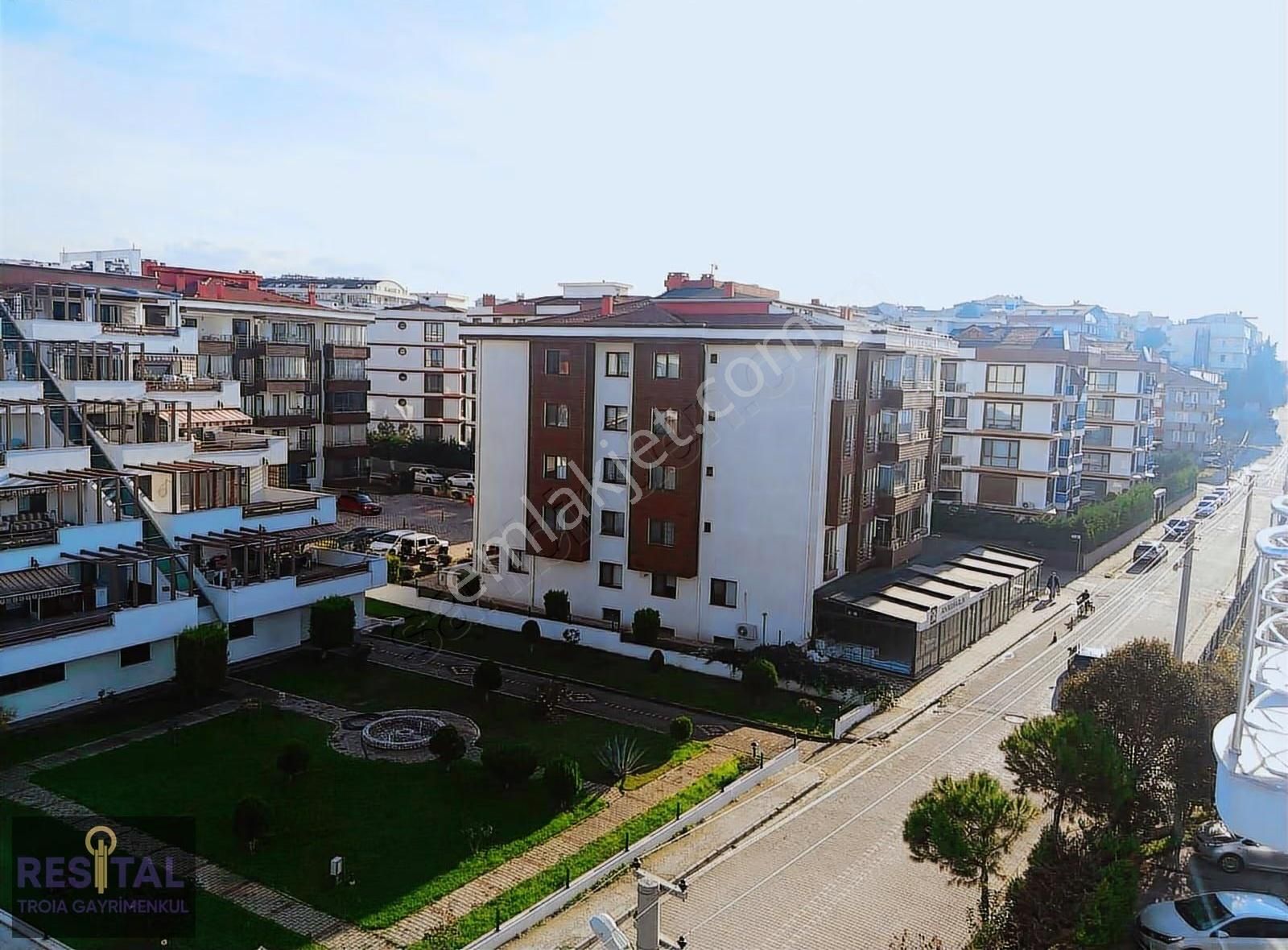 Çanakkale Kepez Bogazkent Mah Havuzlu Sıte İçinde 2+1 Boş Eşyalı