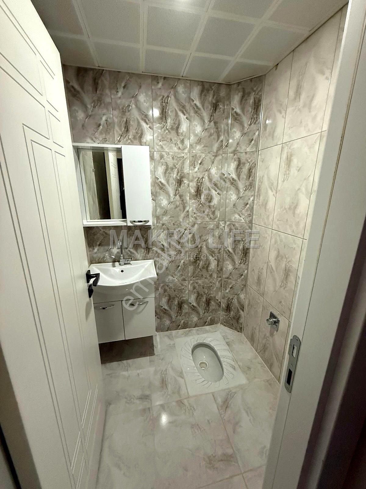 Bağcılar Aram Tigran Bulvarında 3+1 Bakımlı Kiralık Daire - Görsel 12