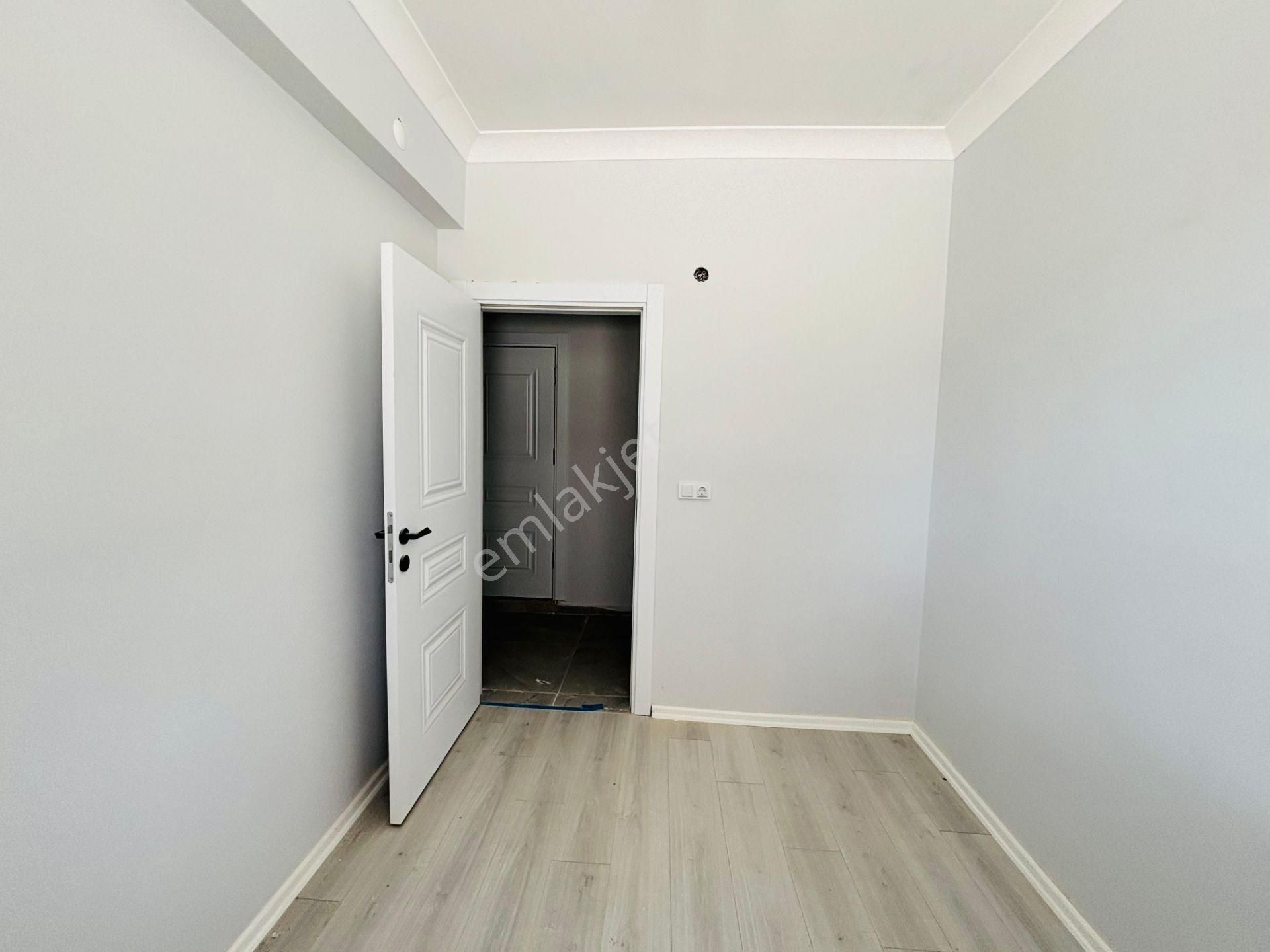 Güven'den İstasyonda Butik Sitede Kap. Otoparklı Fırsat 2+1daire - Görsel 17