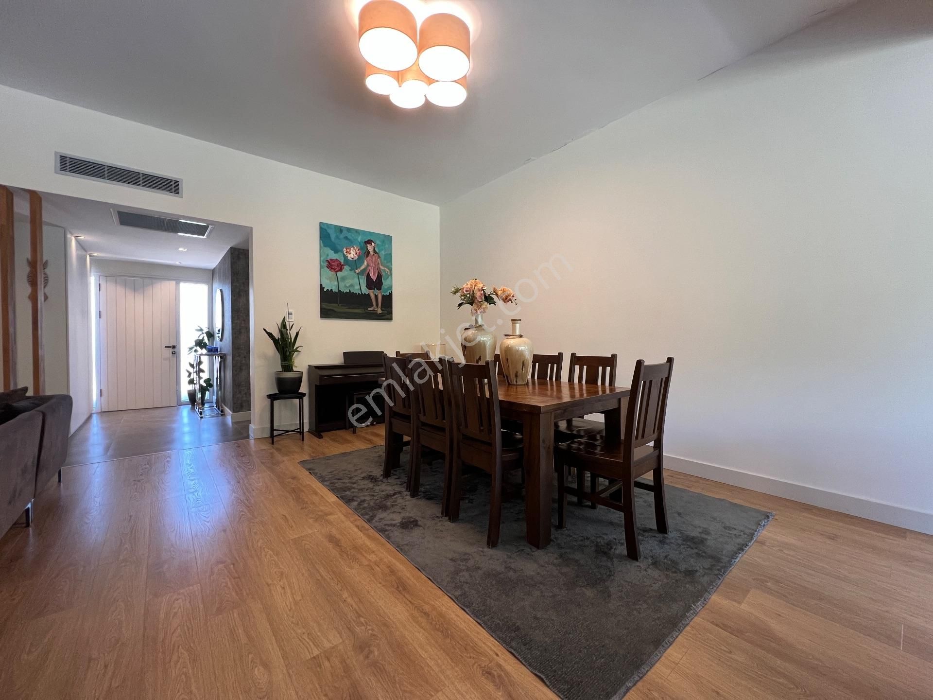 Urla Kekliktepe Vitae Sitesi 1. Etapta Satılık Villa - Görsel 18