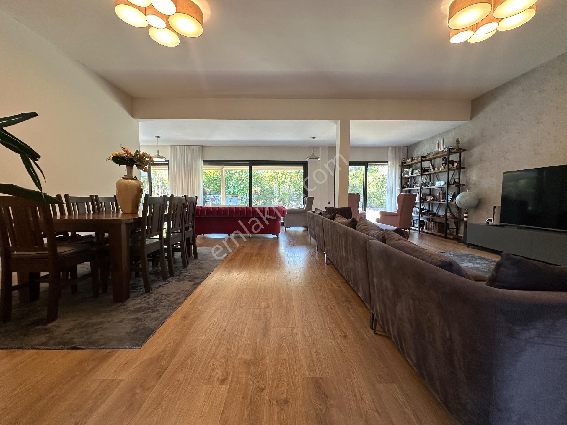 Urla Kekliktepe Vitae Sitesi 1. Etapta Satılık Villa - Görsel 15