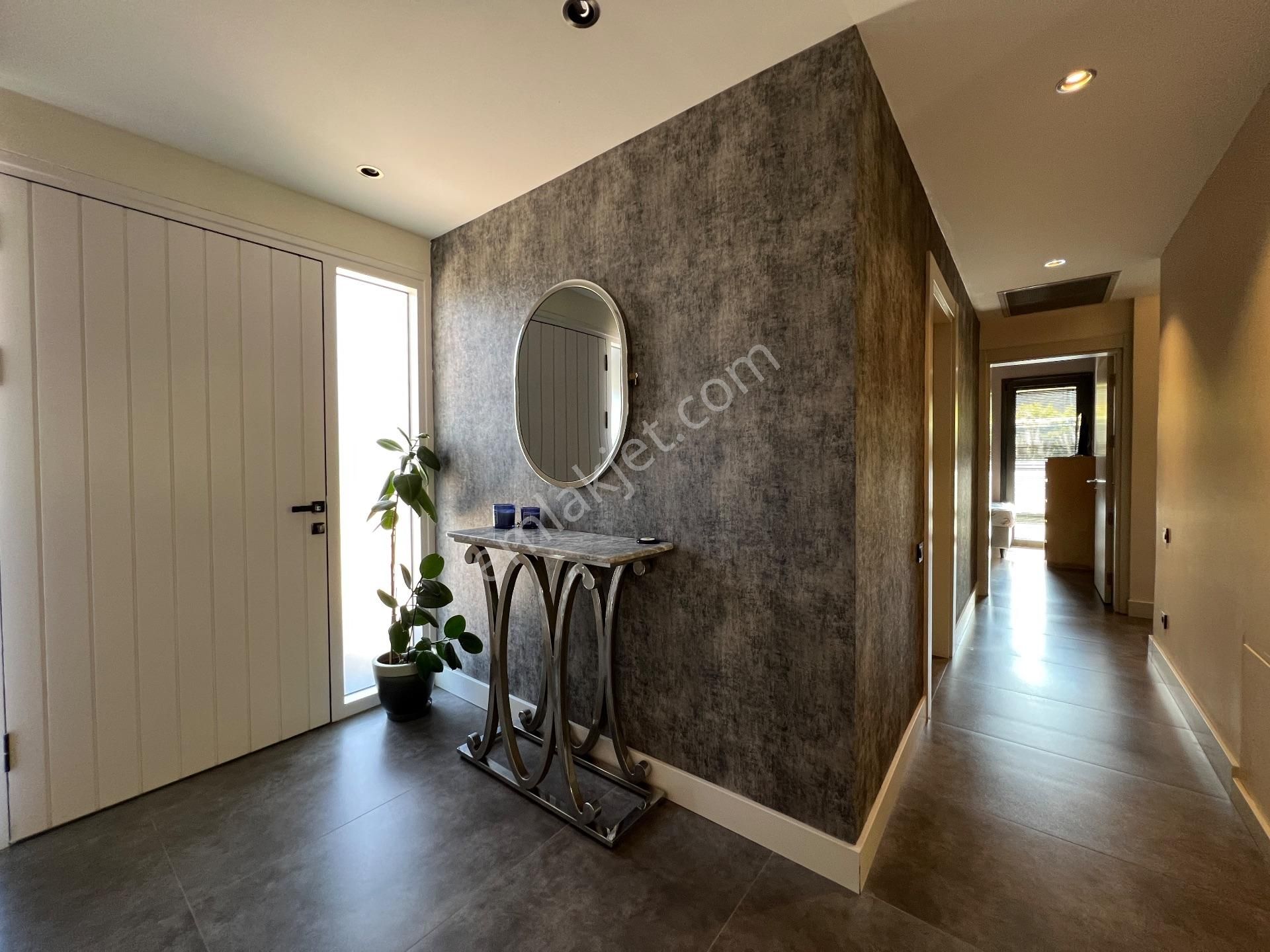 Urla Kekliktepe Vitae Sitesi 1. Etapta Satılık Villa - Görsel 14