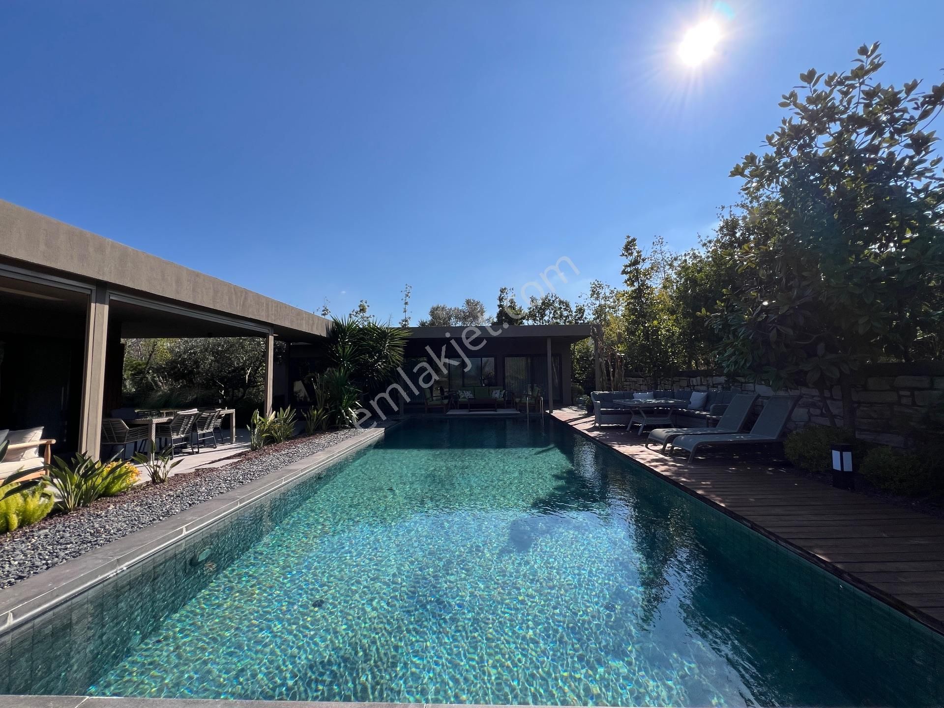 Urla Kekliktepe Vitae Sitesi 1. Etapta Satılık Villa - Görsel 7