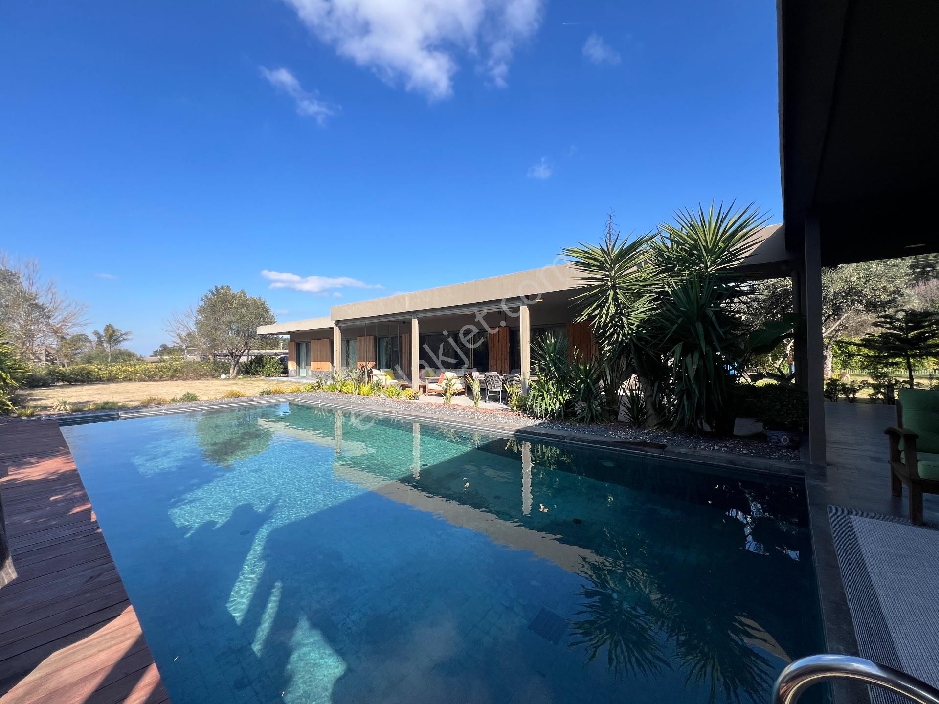 Urla Kekliktepe Vitae Sitesi 1. Etapta Satılık Villa - Görsel 9