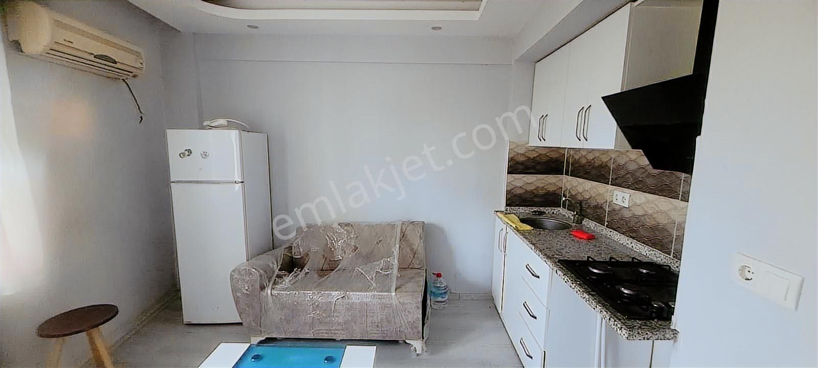 Alsancak Kahramanlar İzban Yakını Mobilyalı 1+1 Bahçeli Daire - Görsel 2