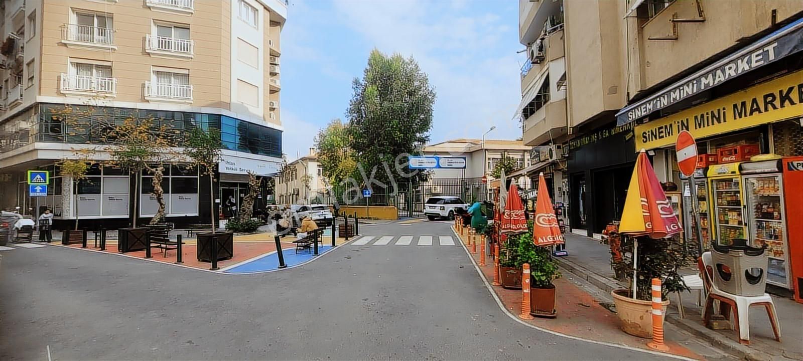 Alsancak Kahramanlar İzban Yakını Mobilyalı 1+1 Bahçeli Daire - Görsel 20