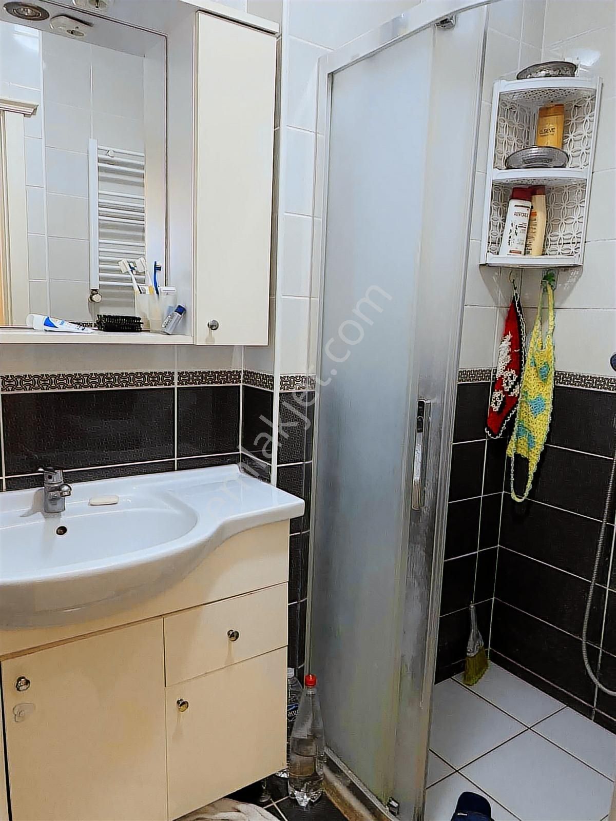 Fatih Derviş Ali Mahallesi'nde Emsalsiz Satılık Ara Katı Daire - Görsel 18