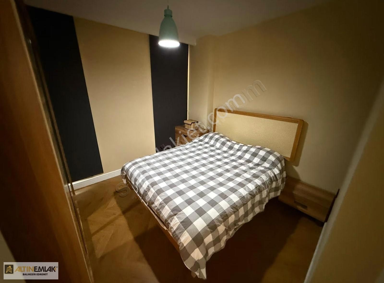 Denize Sıfır Havuzlu Sitede Tam Müstakil Lüks 4+1 Villa - Görsel 26