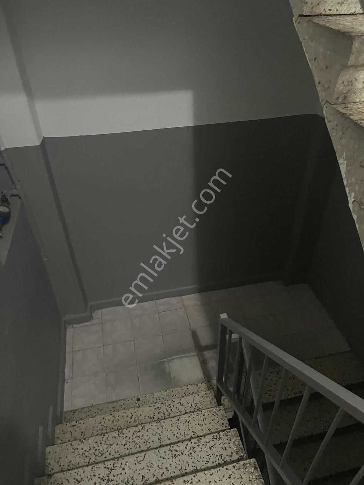 Merkezi Konumda Kiralık 2 + 1 Ara Katlı Daire - Görsel 11