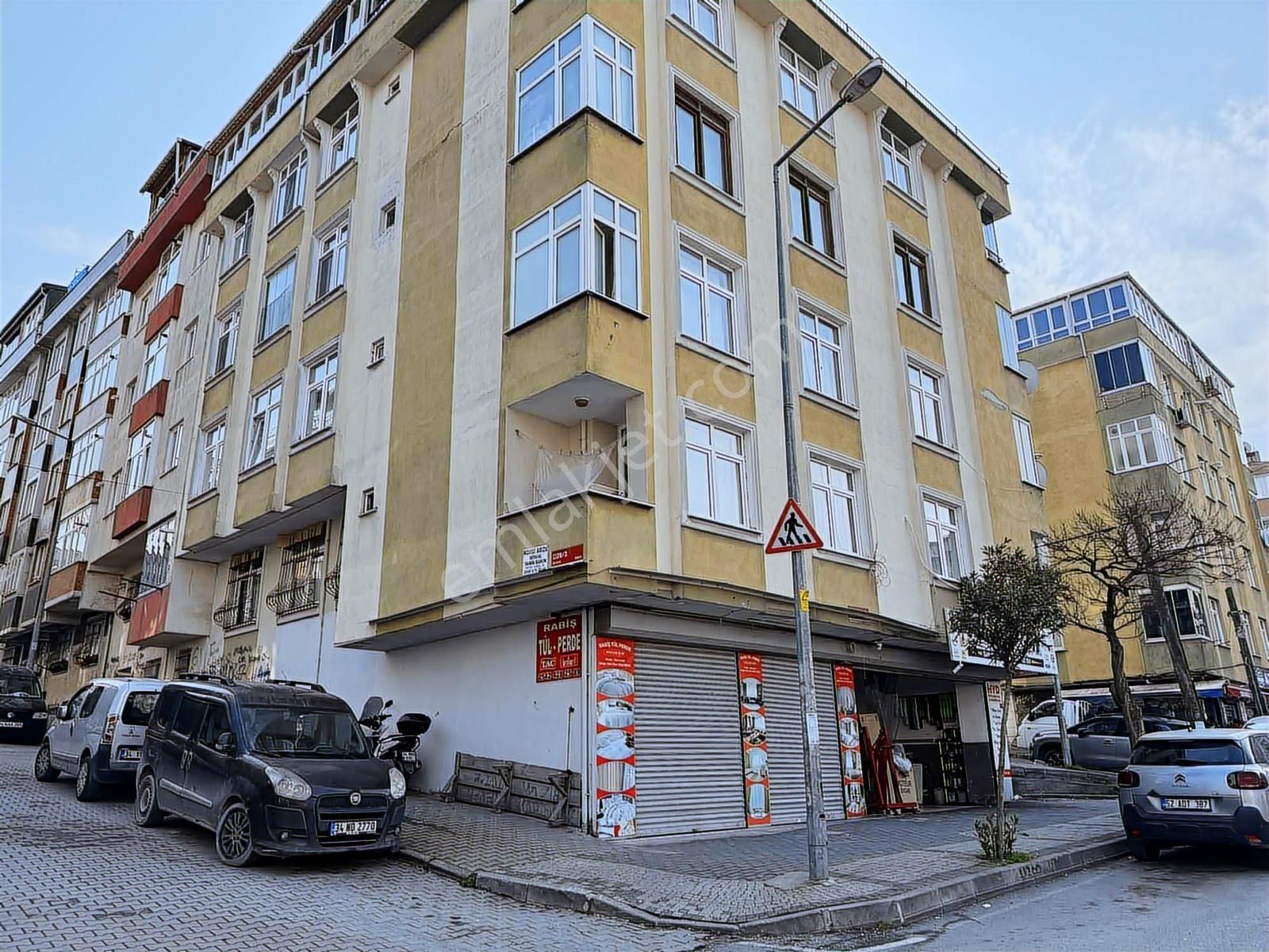 Merkezi Konumda Satılık Ara Katı 2 + 1 Daire - Görsel 17