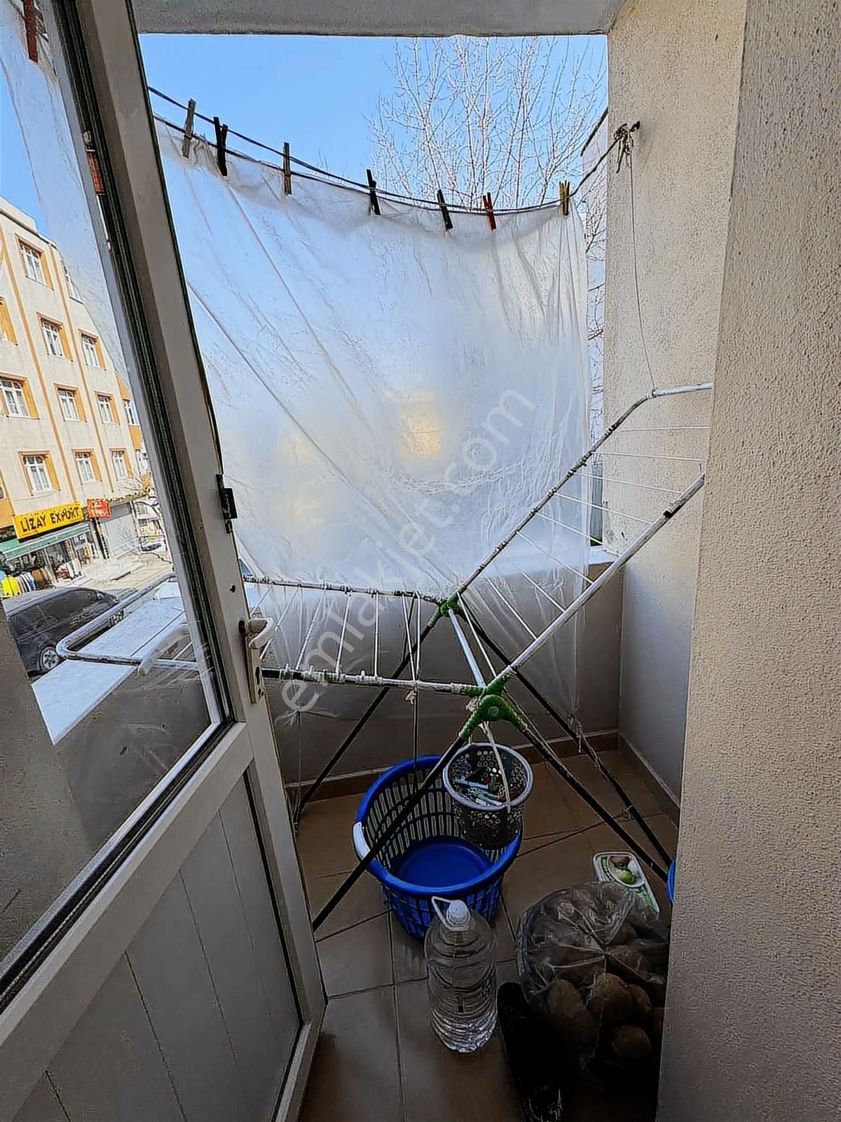 Merkezi Konumda Satılık Ara Katı 2 + 1 Daire - Görsel 16