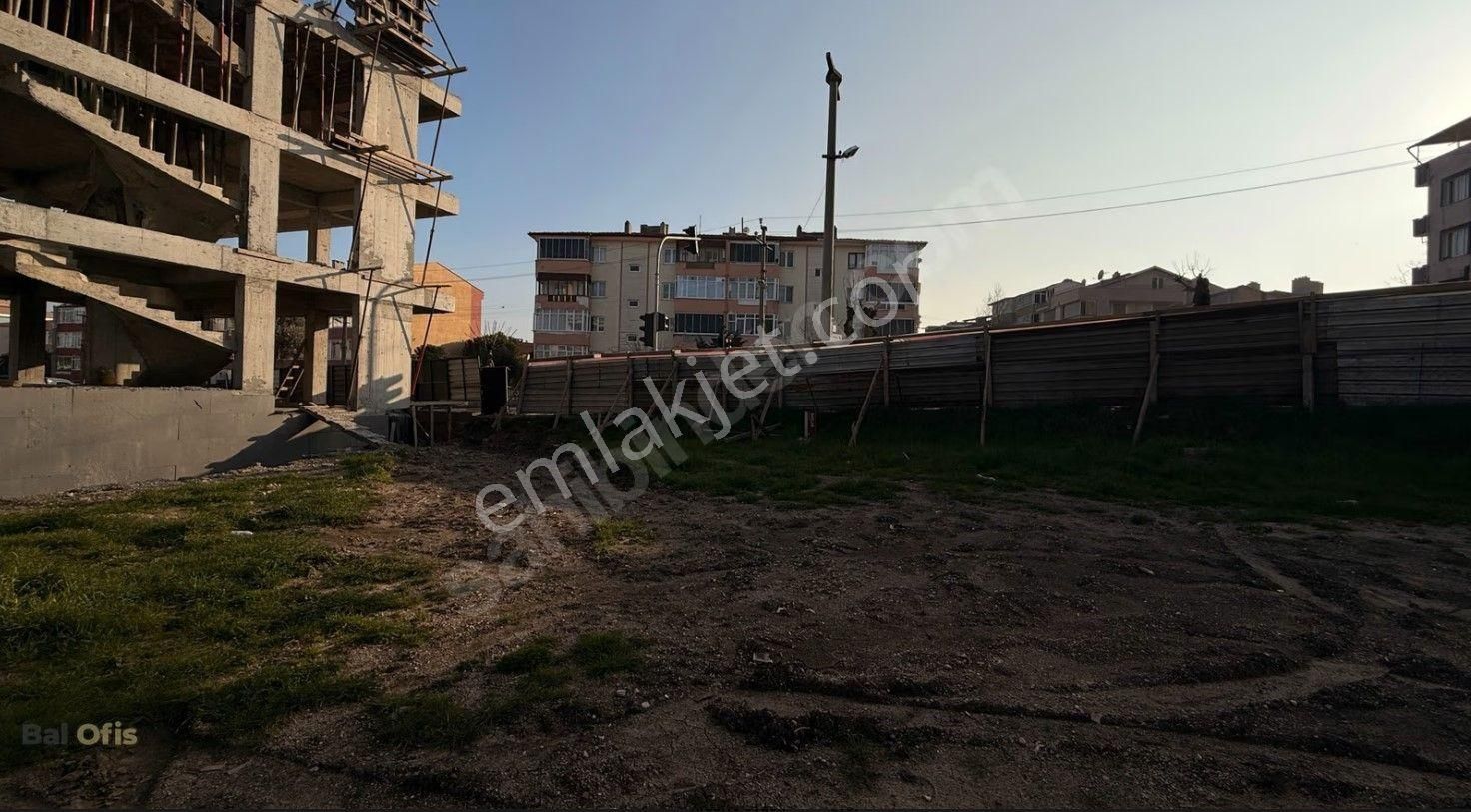 Balıkesir Karesi 2. Sakarya'da Cadde Üzeri Satılık 3+1 Konut - Görsel 17