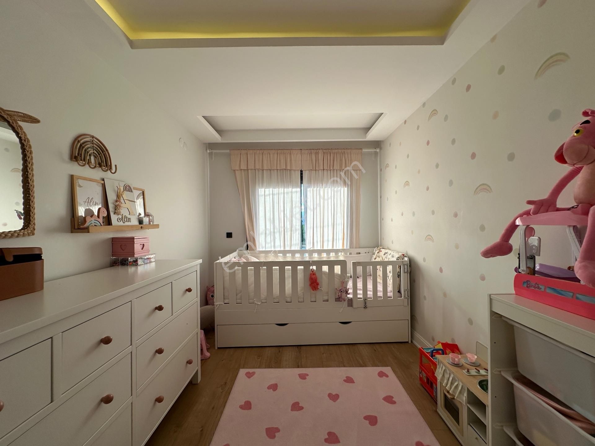 Gaziemir Sarnıç Kahverengi Villalarında Satılık 4+1 Villa - Görsel 25