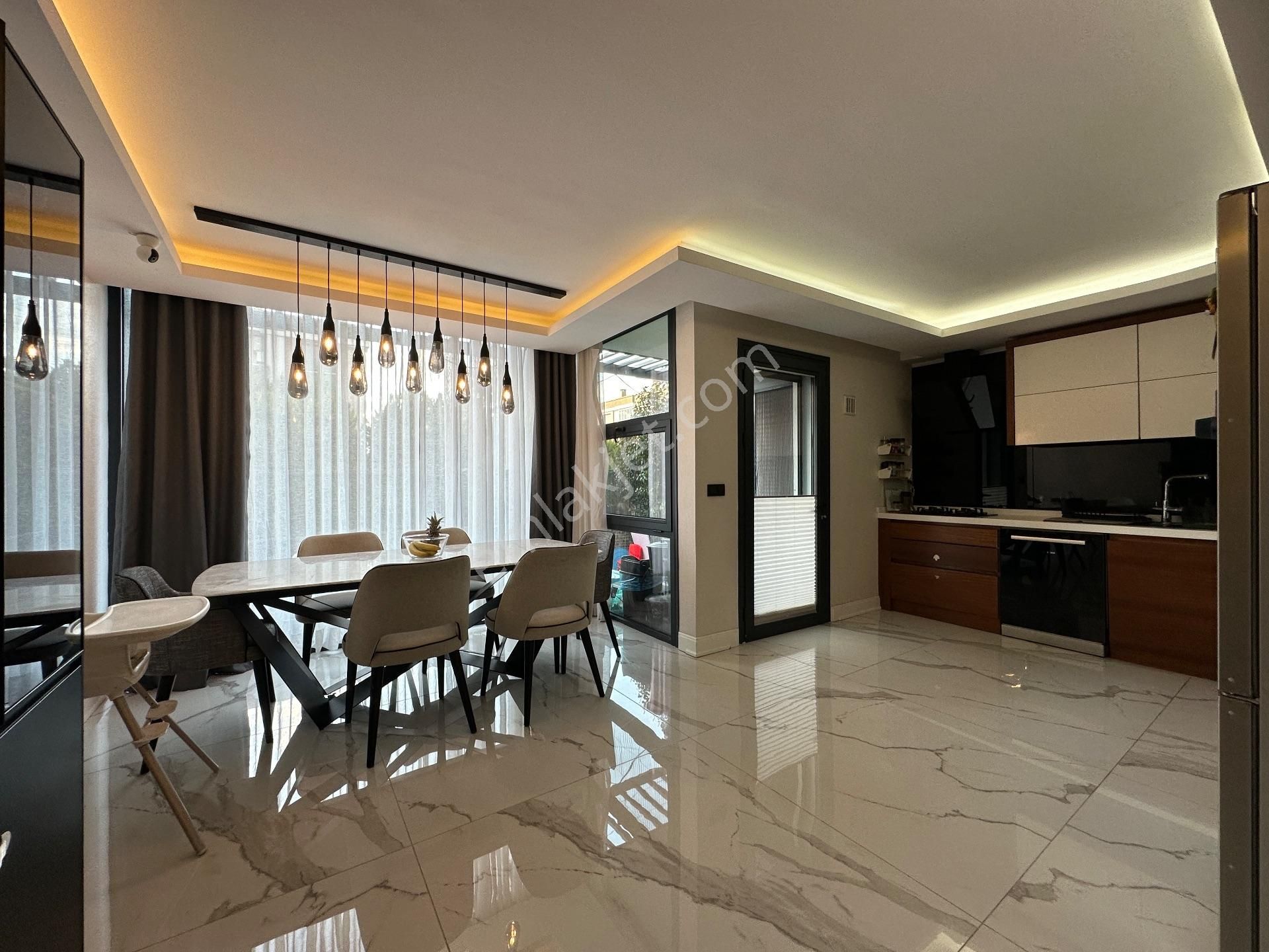 Gaziemir Sarnıç Kahverengi Villalarında Satılık 4+1 Villa - Görsel 14