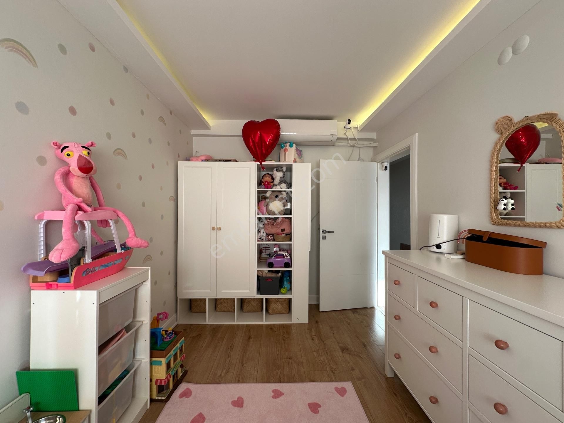 Gaziemir Sarnıç Kahverengi Villalarında Satılık 4+1 Villa - Görsel 26