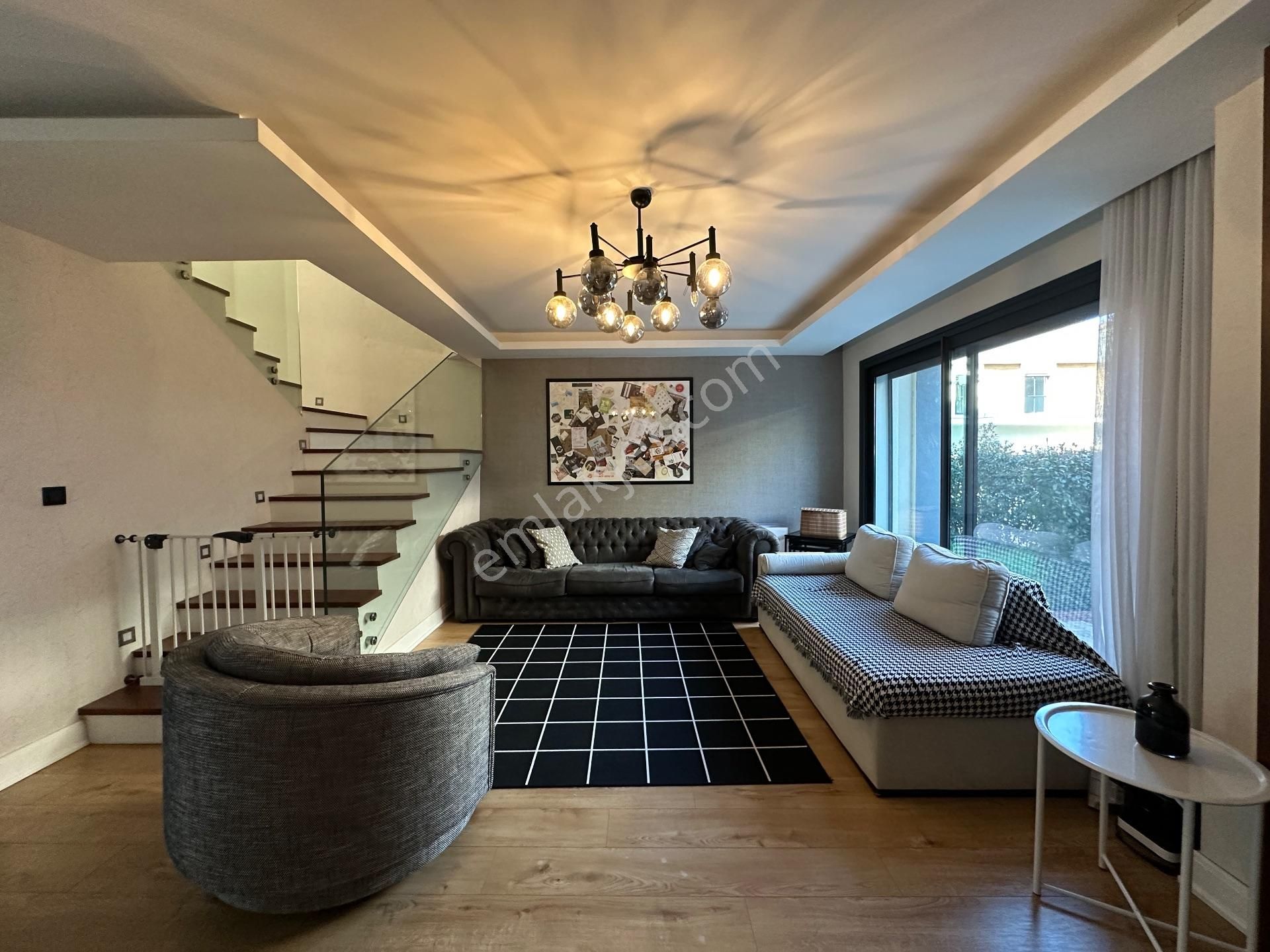 Gaziemir Sarnıç Kahverengi Villalarında Satılık 4+1 Villa - Görsel 11