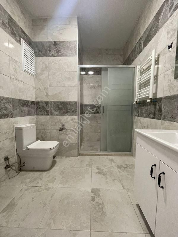 Mertcan Dan Adnan Kahveci Metroya Yürüme Balkonlu 3+1 Fırsat Kiralık - Görsel 18