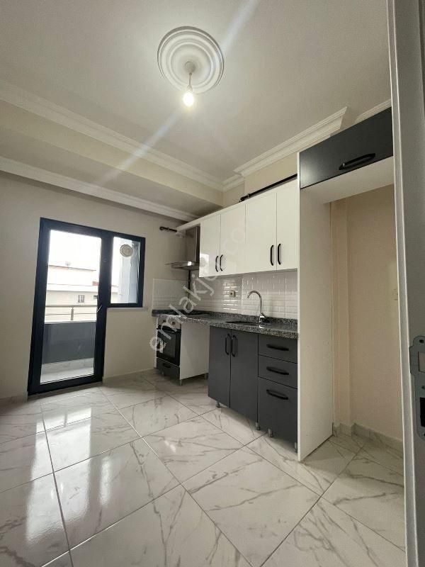 Mertcan Dan Adnan Kahveci Metroya Yürüme Balkonlu 3+1 Fırsat Kiralık - Görsel 14