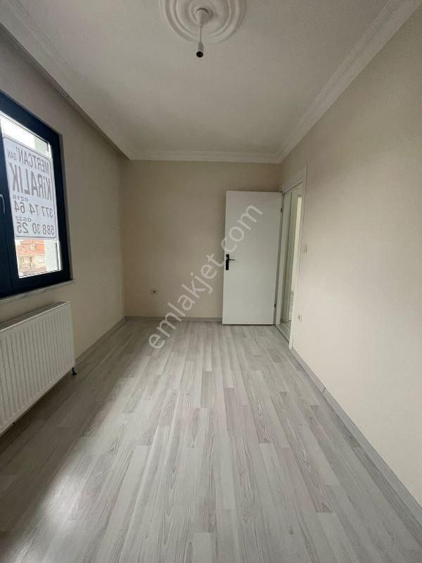 Mertcan Dan Adnan Kahveci Metroya Yürüme Balkonlu 3+1 Fırsat Kiralık - Görsel 11