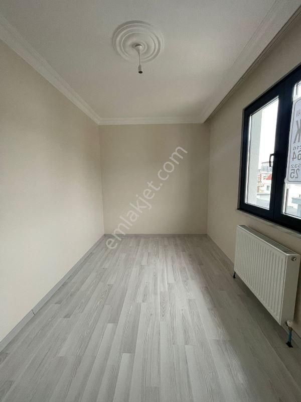 Mertcan Dan Adnan Kahveci Metroya Yürüme Balkonlu 3+1 Fırsat Kiralık - Görsel 12